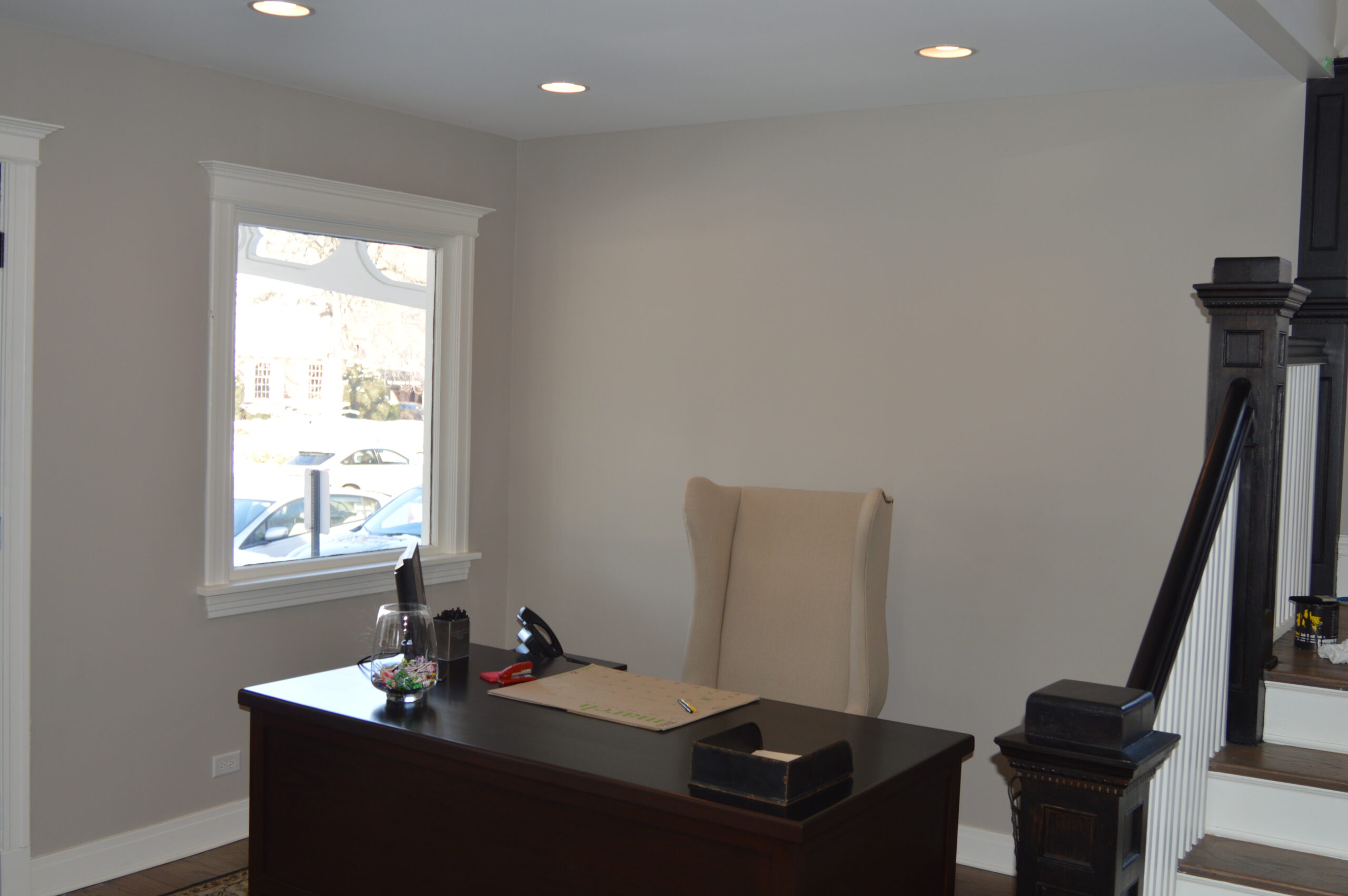 A clean office desk